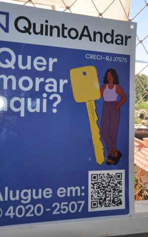 Apartamento à venda com 48m², 2 quartos e 1 vagaPlaca instalada