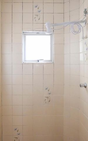 Casa para alugar com 70m², 2 quartos e 1 vagaBanheiro da suíte