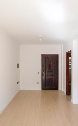 Casa para alugar com 70m², 2 quartos e 1 vagaSala