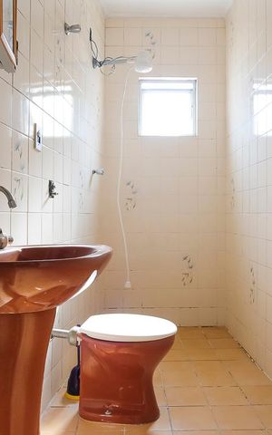 Casa para alugar com 70m², 2 quartos e 1 vagaBanheiro