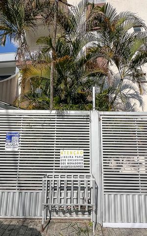 Casa para alugar com 70m², 2 quartos e 1 vagaFachada