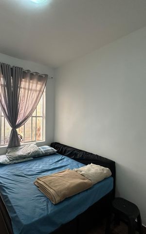 Casa à venda com 180m², 2 quartos e 2 vagas