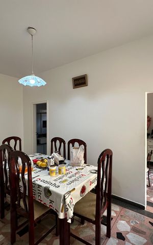 Casa à venda com 180m², 2 quartos e 2 vagas