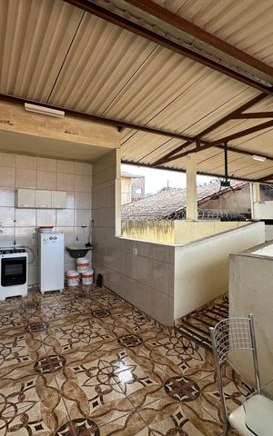 Casa à venda com 180m², 2 quartos e 2 vagas