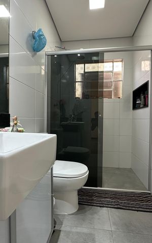 Casa à venda com 180m², 2 quartos e 2 vagas