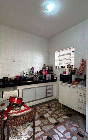 Casa à venda com 180m², 2 quartos e 2 vagas