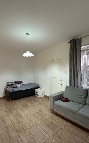 Casa à venda com 180m², 2 quartos e 2 vagas