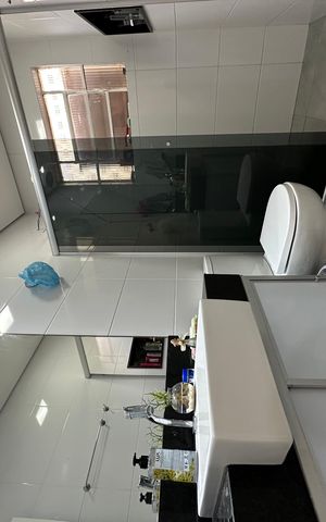 Casa à venda com 180m², 2 quartos e 2 vagas