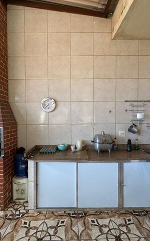 Casa à venda com 180m², 2 quartos e 2 vagas