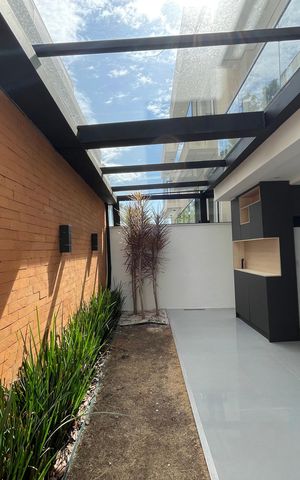 Casa de condomínio para alugar com 148m², 3 quartos e 2 vagas Casa de condomínio para alugar com 148m², 3 quartos e 2 vagasÁrea Externa