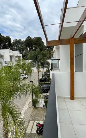 Casa de condomínio para alugar com 148m², 3 quartos e 2 vagas Casa de condomínio para alugar com 148m², 3 quartos e 2 vagasVaranda