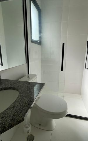 Casa de condomínio para alugar com 148m², 3 quartos e 2 vagas Casa de condomínio para alugar com 148m², 3 quartos e 2 vagasBanheiro da Varanda