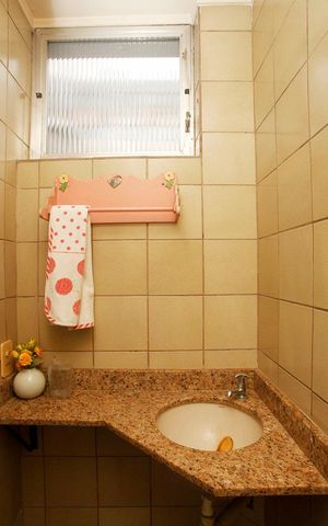 Apartamento para alugar com 74m², 2 quartos e 1 vagaBanheiro de Serviço