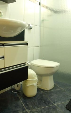 Casa à venda com 160m², 3 quartos e 2 vagasBanheiro Social