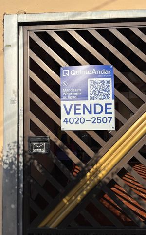 Casa à venda com 160m², 3 quartos e 2 vagasPlaca