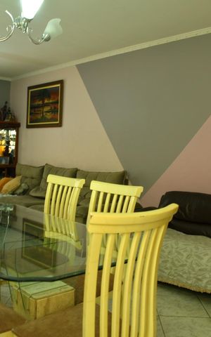 Casa à venda com 160m², 3 quartos e 2 vagasSala