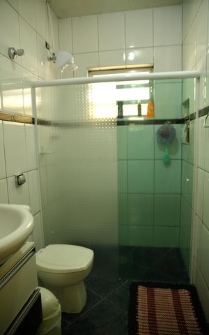 Casa à venda com 160m², 3 quartos e 2 vagasBanheiro Social