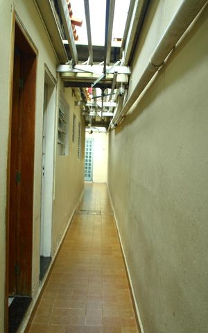 Casa à venda com 160m², 3 quartos e 2 vagasCorredor