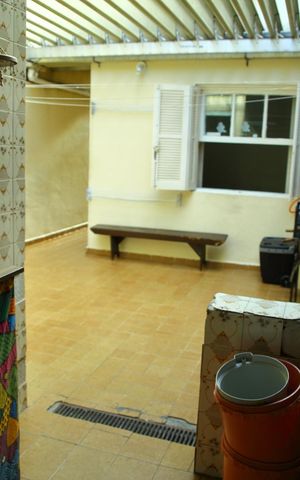 Casa à venda com 160m², 3 quartos e 2 vagasÁrea de Serviço