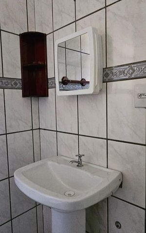 Casa para alugar com 150m², 3 quartos e 2 vagas Casa para alugar com 150m², 3 quartos e 2 vagasBanheiro 3