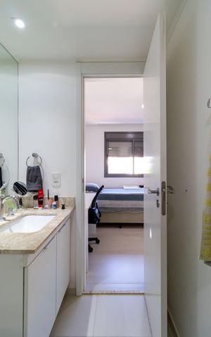 Apartamento à venda com 93m², 2 quartos e 2 vagas Apartamento à venda com 93m², 2 quartos e 2 vagasBanheiro da Suíte 2