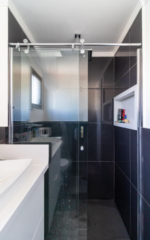 Apartamento à venda com 93m², 2 quartos e 2 vagas Apartamento à venda com 93m², 2 quartos e 2 vagasBanheiro da Suíte 1