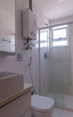 Apartamento à venda com 57m², 2 quartos e 1 vaga Apartamento à venda com 57m², 2 quartos e 1 vagaBanheiro