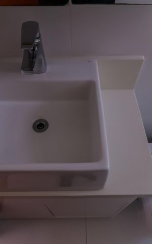 Apartamento à venda com 57m², 2 quartos e 1 vaga Apartamento à venda com 57m², 2 quartos e 1 vagaBanheiro