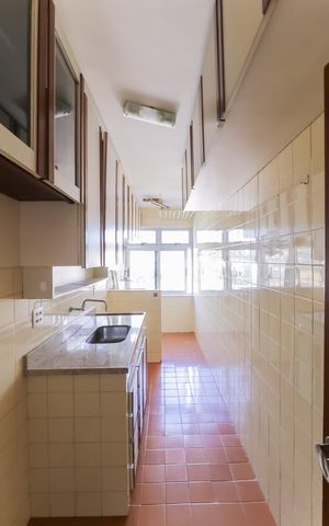 Apartamento à venda com 57m², 2 quartos e 1 vaga Apartamento à venda com 57m², 2 quartos e 1 vagaCozinha