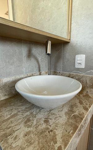 Apartamento para alugar com 74m², 3 quartos e 1 vaga Apartamento para alugar com 74m², 3 quartos e 1 vagaBanheiro da Suíte 1