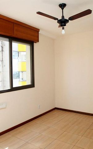 Apartamento para alugar com 73m², 2 quartos e sem vaga Suíte