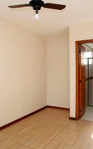 Apartamento para alugar com 73m², 2 quartos e sem vaga Suíte