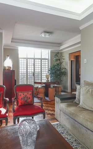Casa à venda com 490m², 3 quartos e 1 vagaSala
