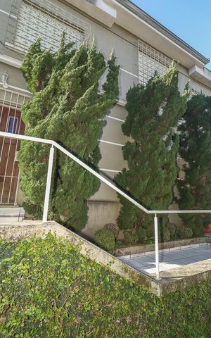 Casa à venda com 490m², 3 quartos e 1 vagaFachada