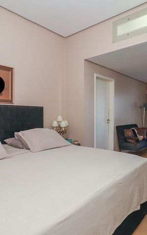 Casa à venda com 490m², 3 quartos e 1 vagaSuíte