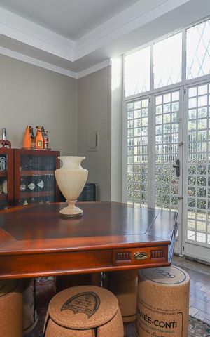 Casa à venda com 490m², 3 quartos e 1 vagaSala