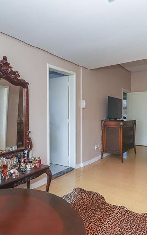 Casa à venda com 490m², 3 quartos e 1 vagaSuíte