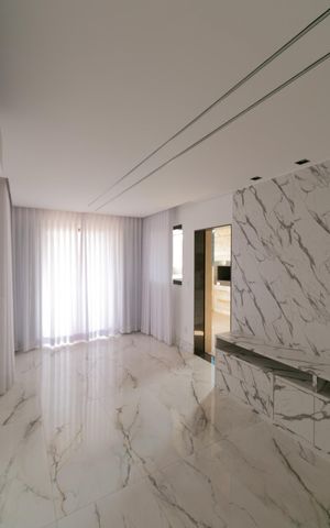 Apartamento à venda com 164m², 4 quartos e 4 vagas Apartamento à venda com 164m², 4 quartos e 4 vagasSala