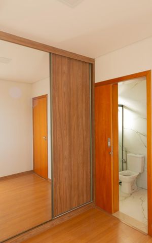 Apartamento à venda com 164m², 4 quartos e 4 vagas Apartamento à venda com 164m², 4 quartos e 4 vagasQuarto 1