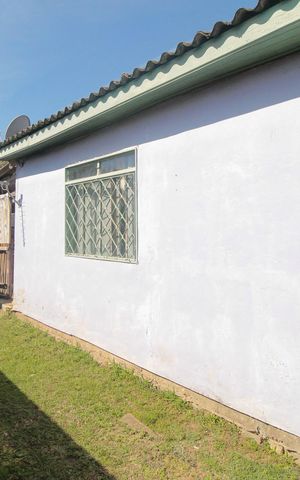 Casa à venda com 110m², 2 quartos e sem vaga Casa à venda com 110m², 2 quartos e sem vagaQuintal
