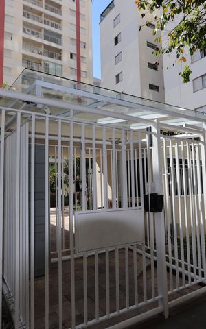Apartamento à venda com 57m², 2 quartos e 1 vagaFachada