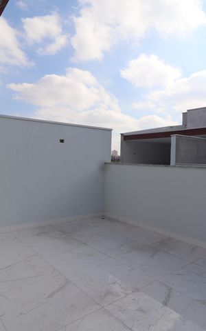 Casa de condomínio à venda com 127m², 3 quartos e 2 vagasCobertura
