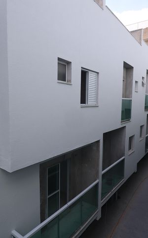 Casa de condomínio à venda com 129m², 3 quartos e 2 vagasVaranda da suíte