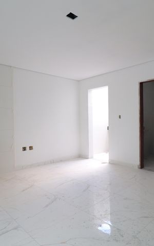 Casa de condomínio à venda com 117m², 2 quartos e 1 vagaSala