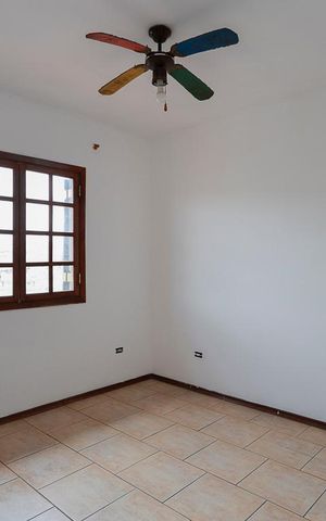 Casa à venda com 510m², 4 quartos e 8 vagas Casa à venda com 510m², 4 quartos e 8 vagasQuarto 2