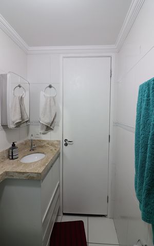 Apartamento à venda com 55m², 2 quartos e 1 vagaBanheiro Social