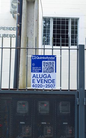 Studio para alugar com 28m², 1 quarto e 1 vaga Studio para alugar com 28m², 1 quarto e 1 vagaPlaquinha