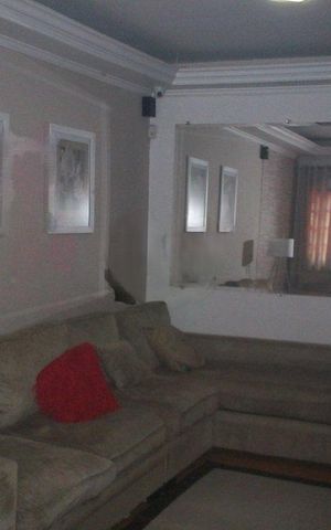 Casa à venda com 180m², 4 quartos e 3 vagas