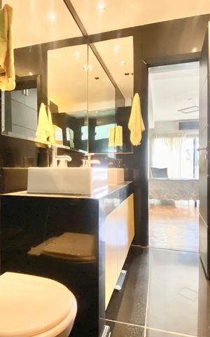 Apartamento à venda com 129m², 2 quartos e sem vagaBanheiro da Suíte