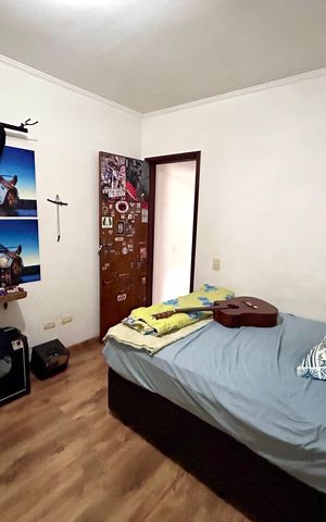 Casa à venda com 181m², 3 quartos e 2 vagas Casa à venda com 181m², 3 quartos e 2 vagasQuarto 2